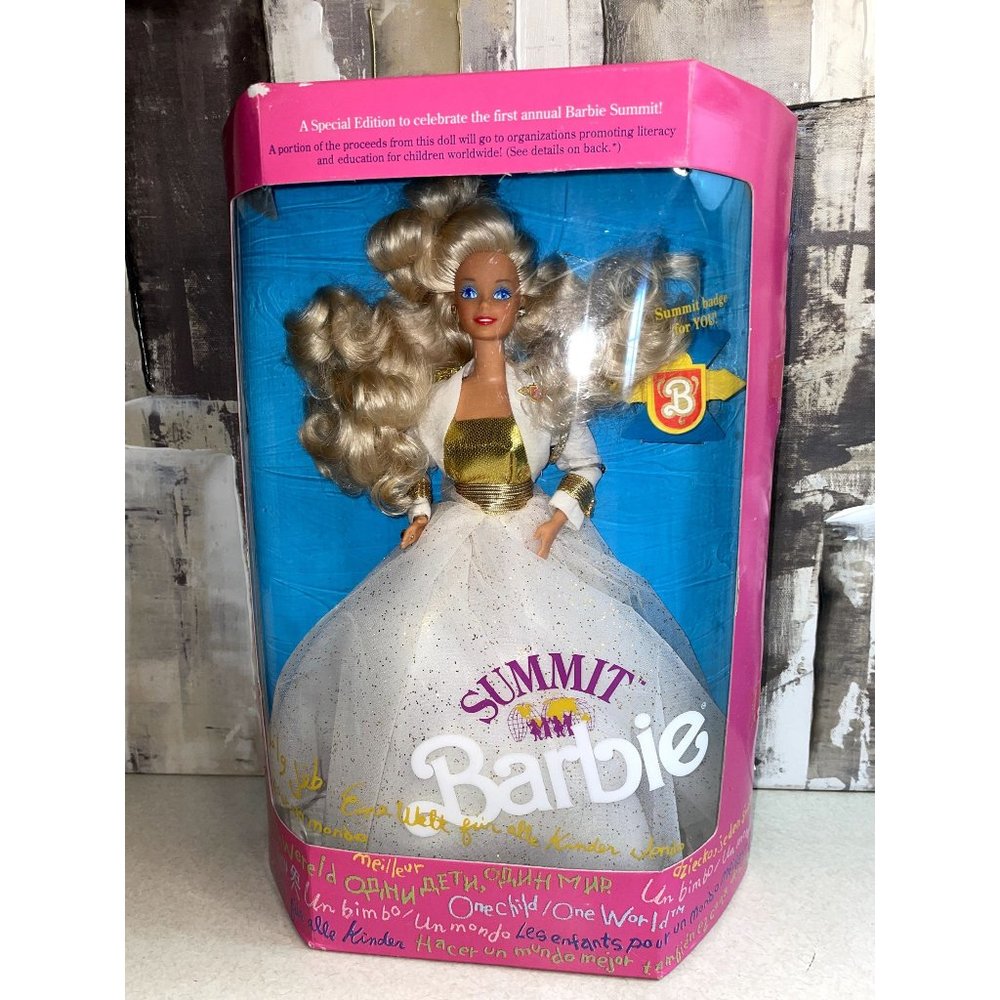 Vintage 1990 Mattel Summit Barbie Blonde Special Edition in Box